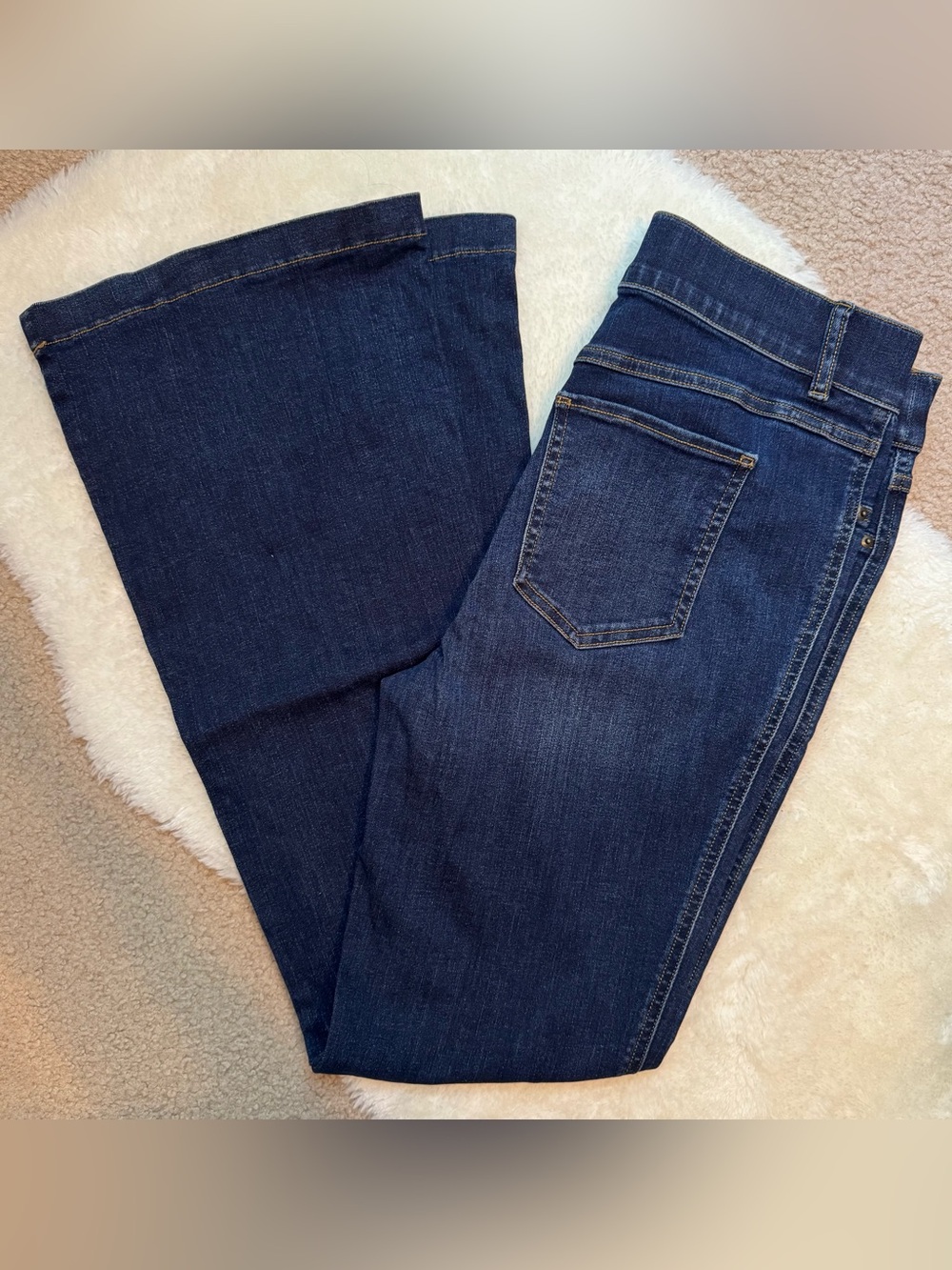 SPANX Pull-On Stretch High-Rise Dark Wash Flare Jeans Size Large